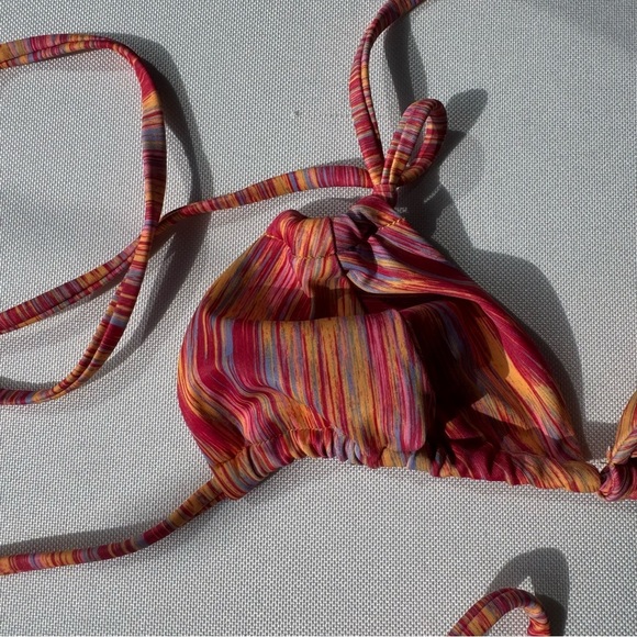 NEW Revolve Lovewave The Daniella Top + Bottom Swimsuit Bikini Size XS - Picture 5 of 9